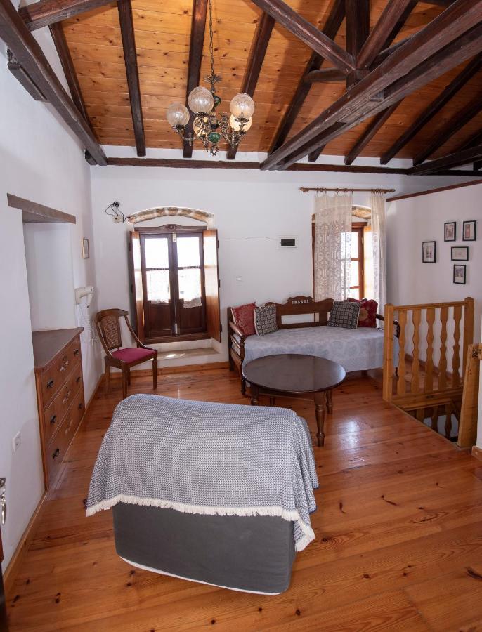 Konukevi Goulas Traditional 2*