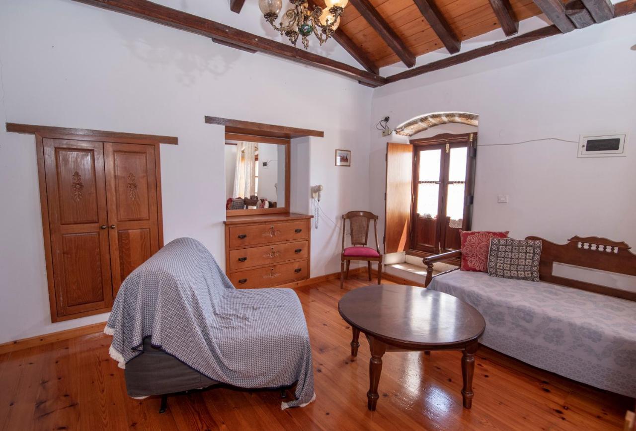 Goulas Traditional 2* Monemvasía