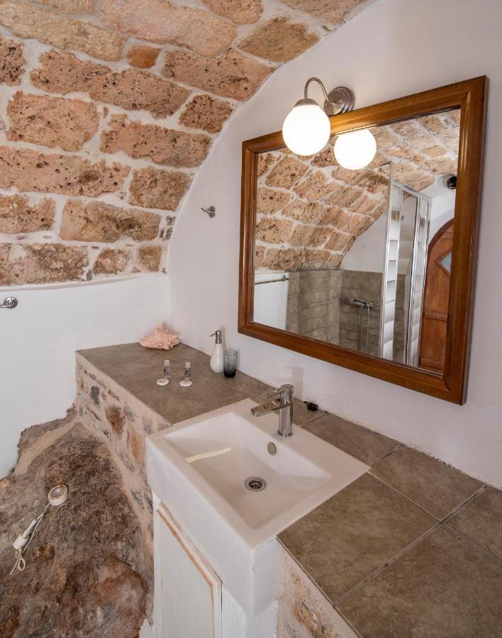 Goulas Traditional 2* Monemvasía